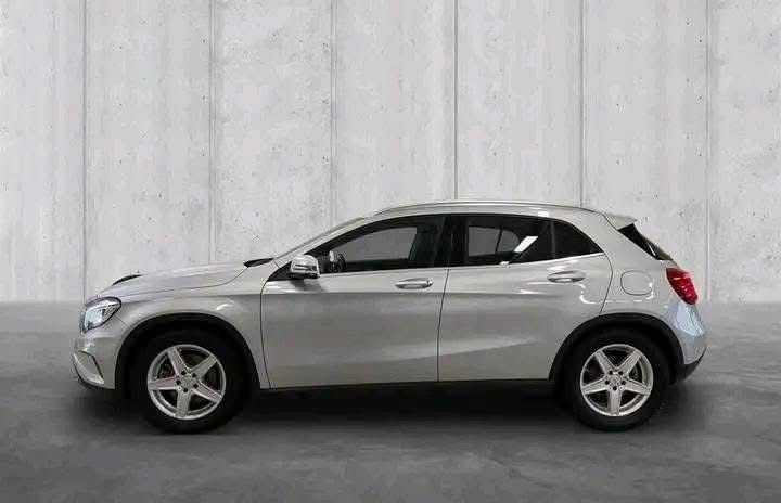 Mercedes-Benz GLA 250 4MATIC / 2015 _3