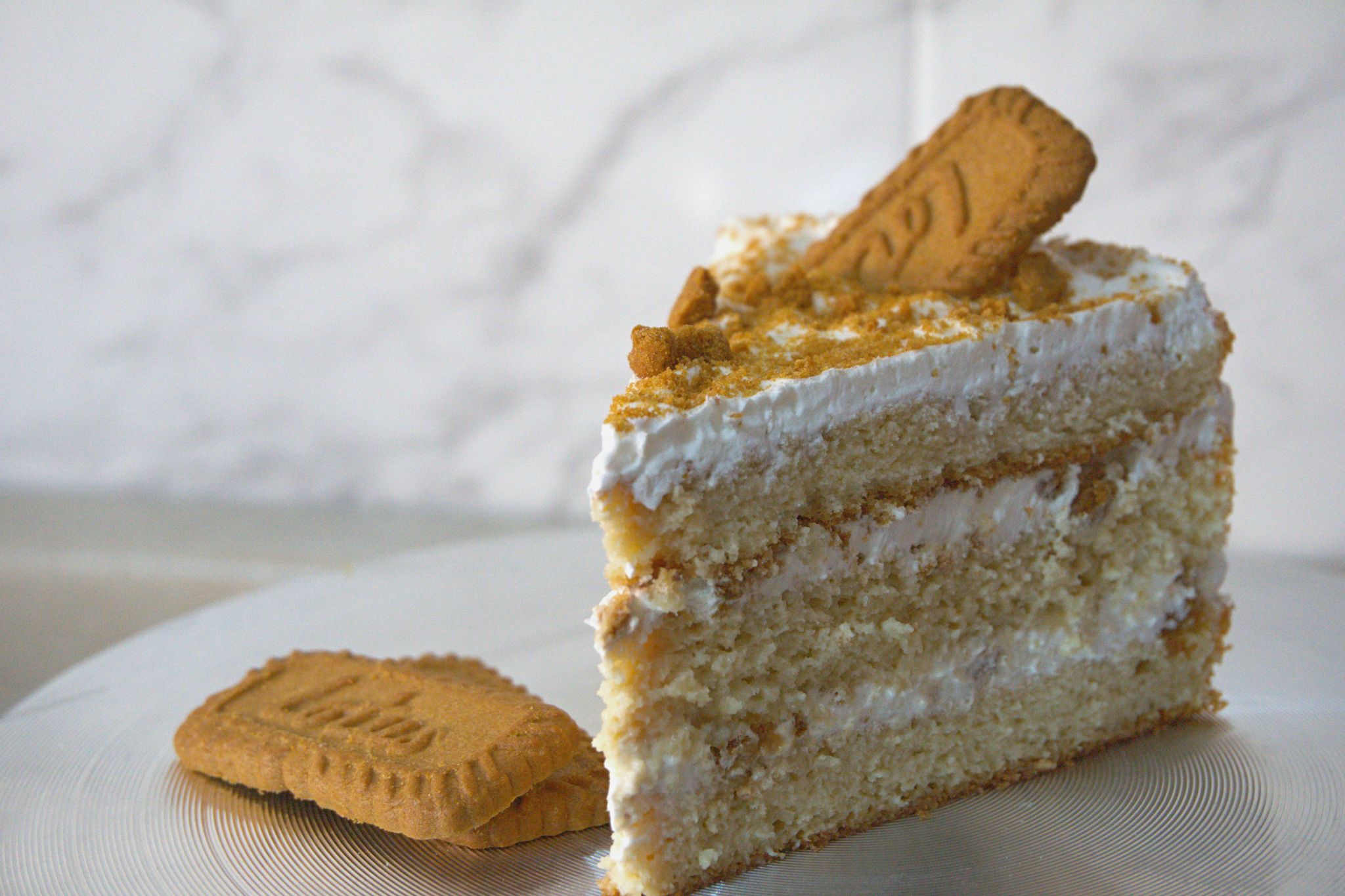 Rebanada de Pastel Tres Leches de Biscoff_0