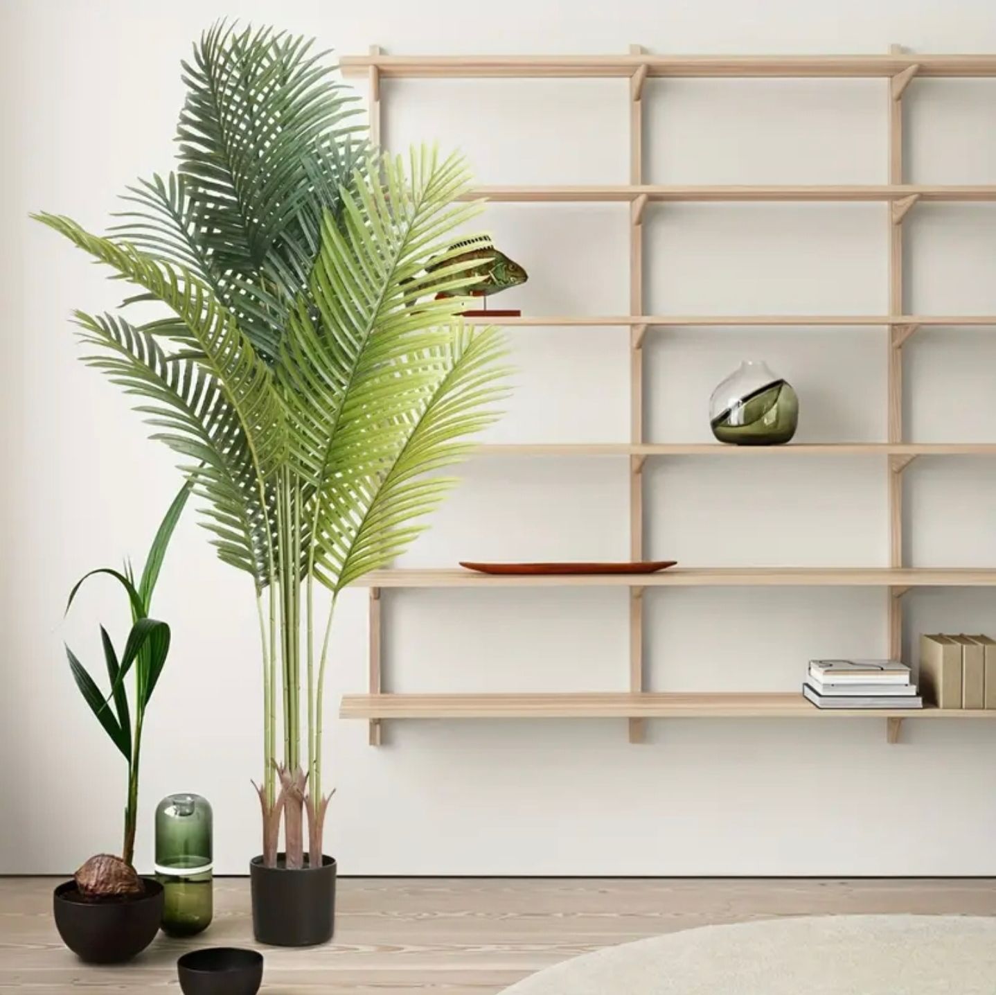 Artificial palm plant for home. Offices, living room and modern spaces._3