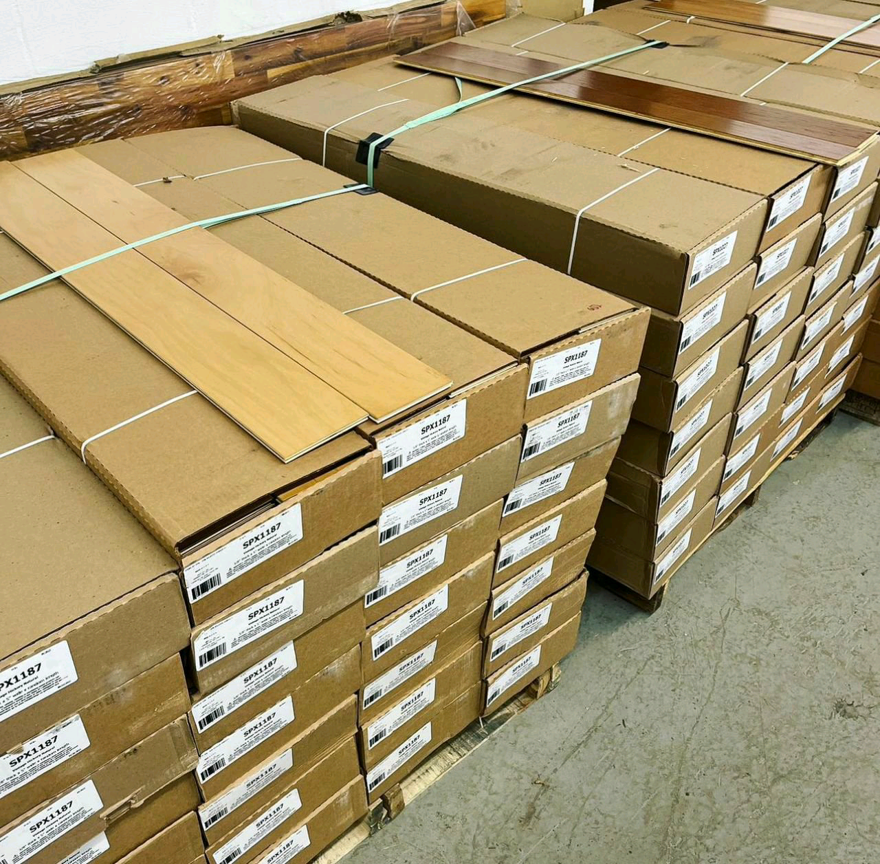 HARDWOOD FLOORING PALLETS_1