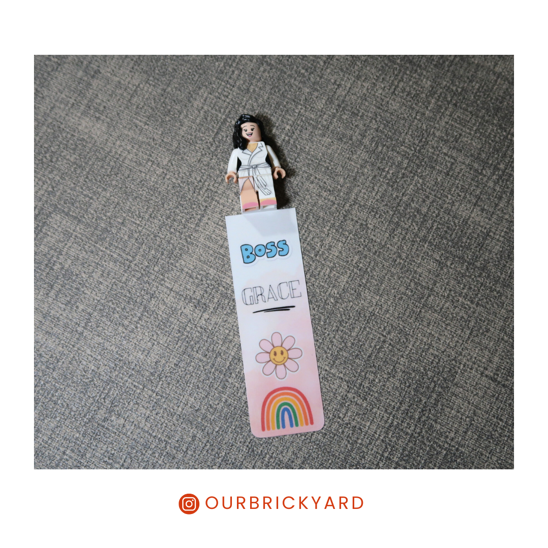 Bookmark with Minifigure_3