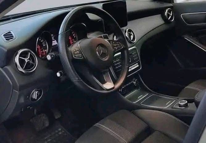 Mercedes-Benz GLA / 2019 _3