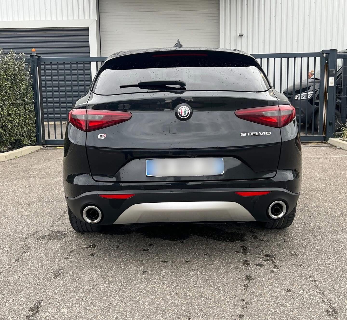 Alfa Romeo Stelvio Q4 210 Super - 2018_9