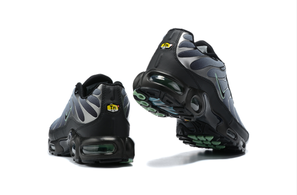 TN Air Max Plus Black Particle Grey Vapour Green_3