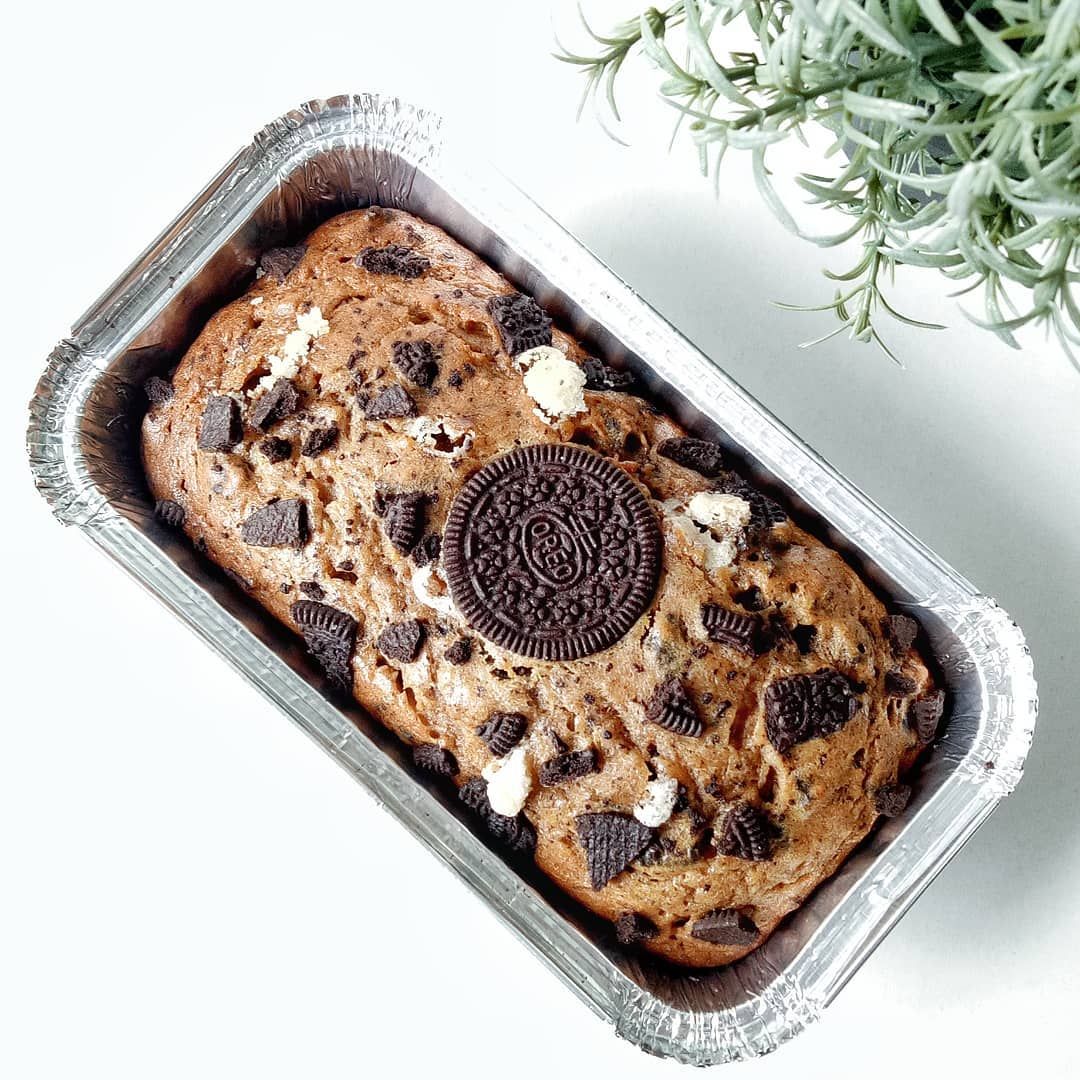 Cookies and Cream Banana Bread_0