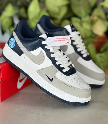 Nike Airforce 1 low sneaker _0