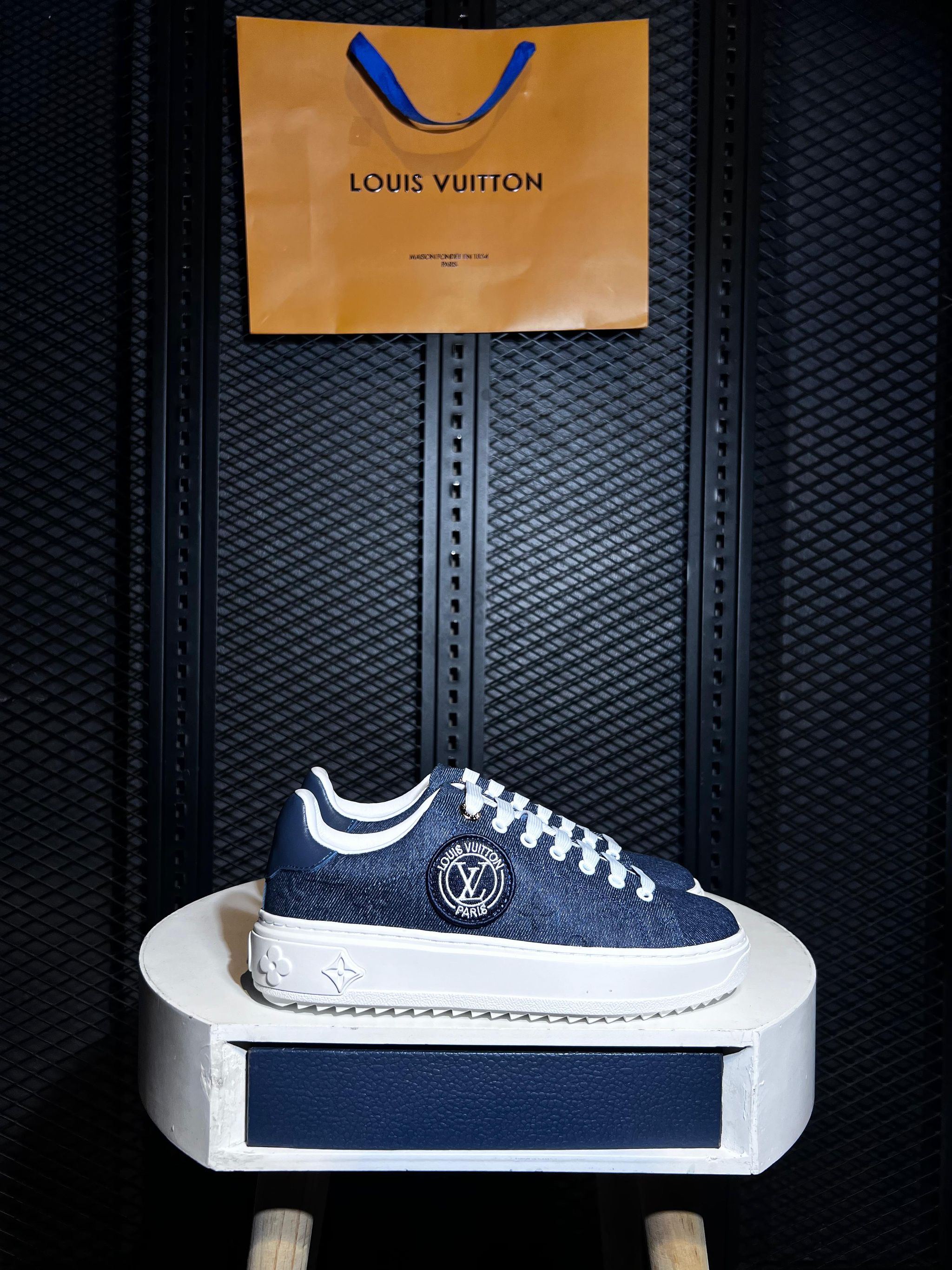 Louis Vuitton Shoes – Elegance Meets Luxury - 1 - PS1001_0