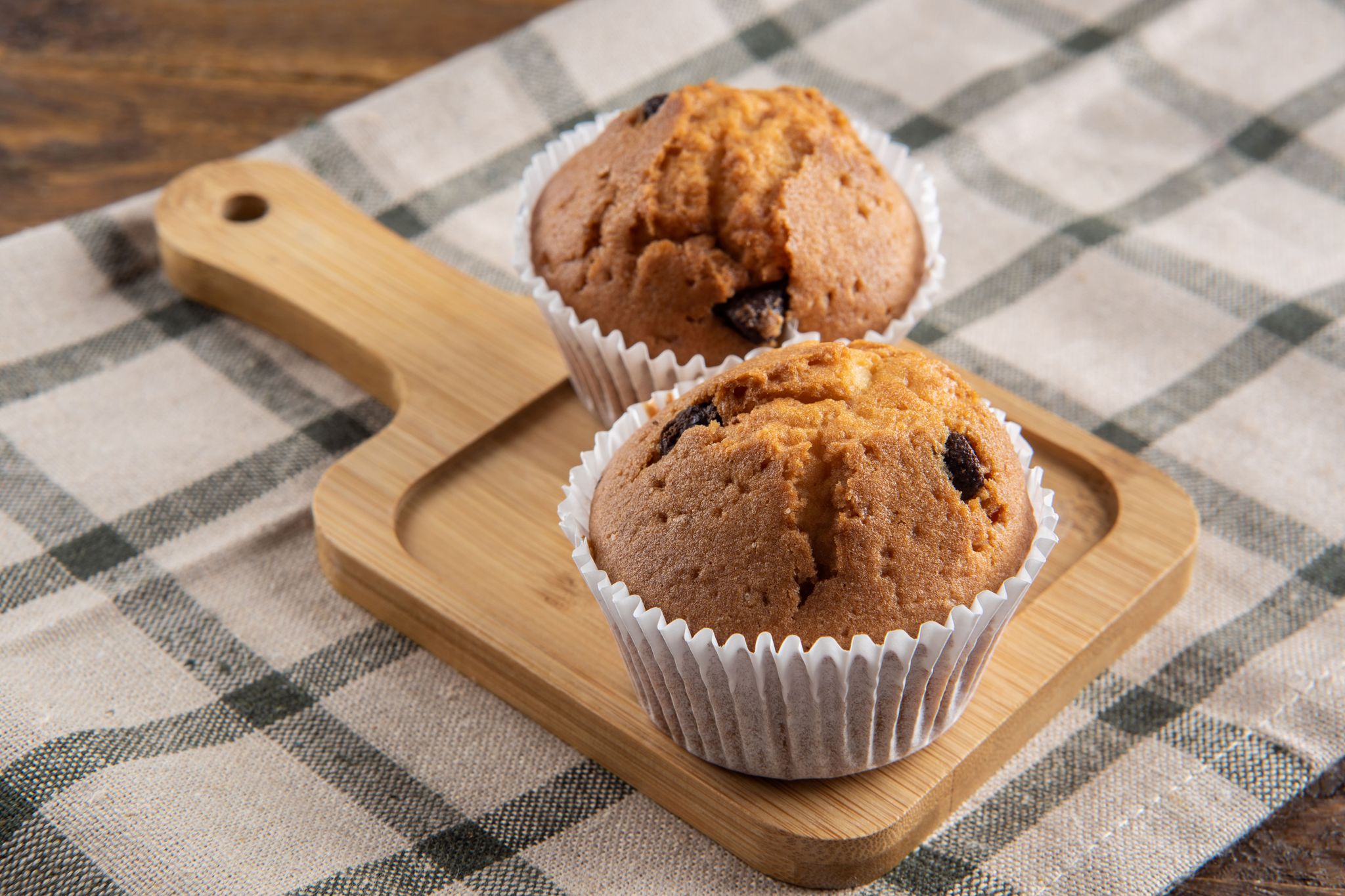 Homemade  muffin with chocolate chips_0