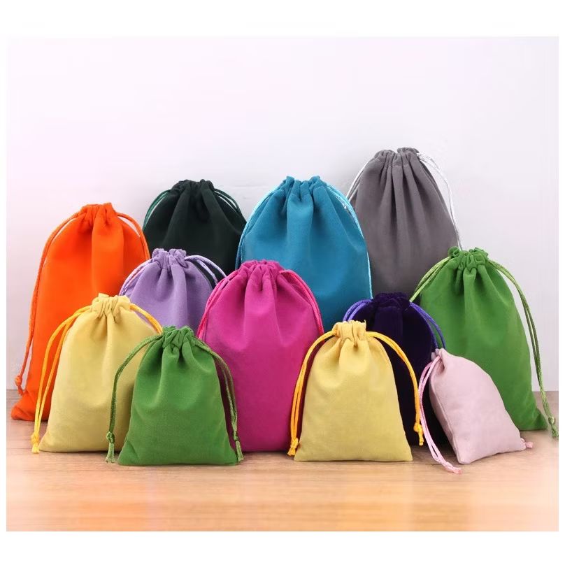 Flannel / Velvety plain coloured drawstring bags_0