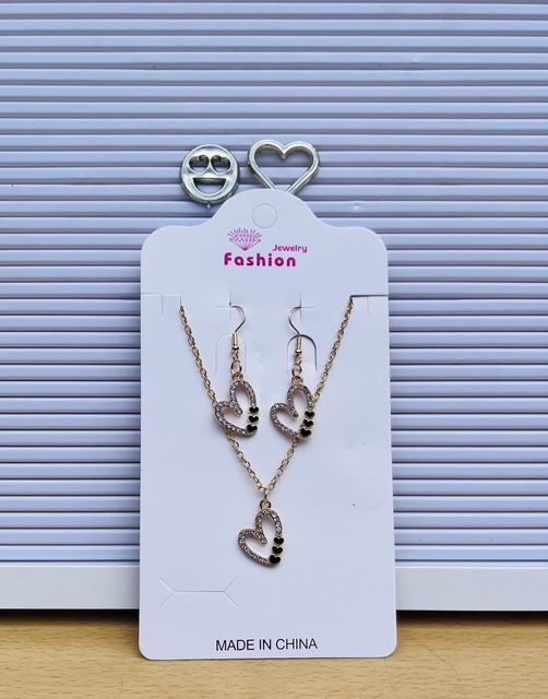 Lovely Earring and Necklace Set 2_1