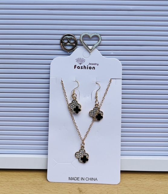 Lovely Earring and Necklace Set 2_4