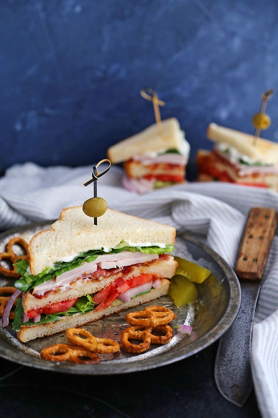 Beef, Lettuce & Tomato BLT Sandwich_0