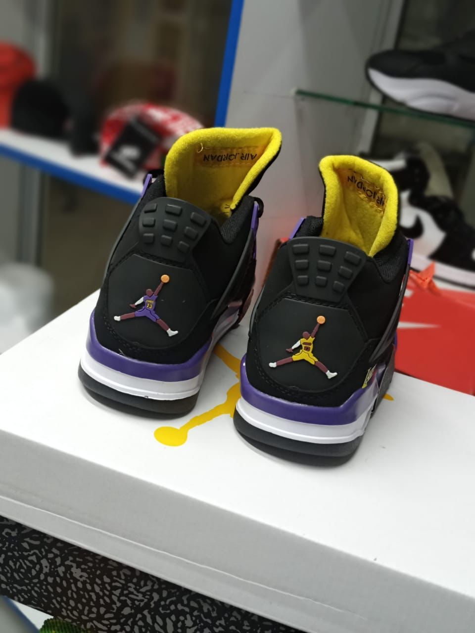 Air Jordan 4 X LA Laker_0