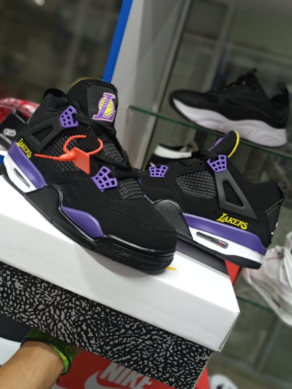 Air Jordan 4 X LA Laker_2