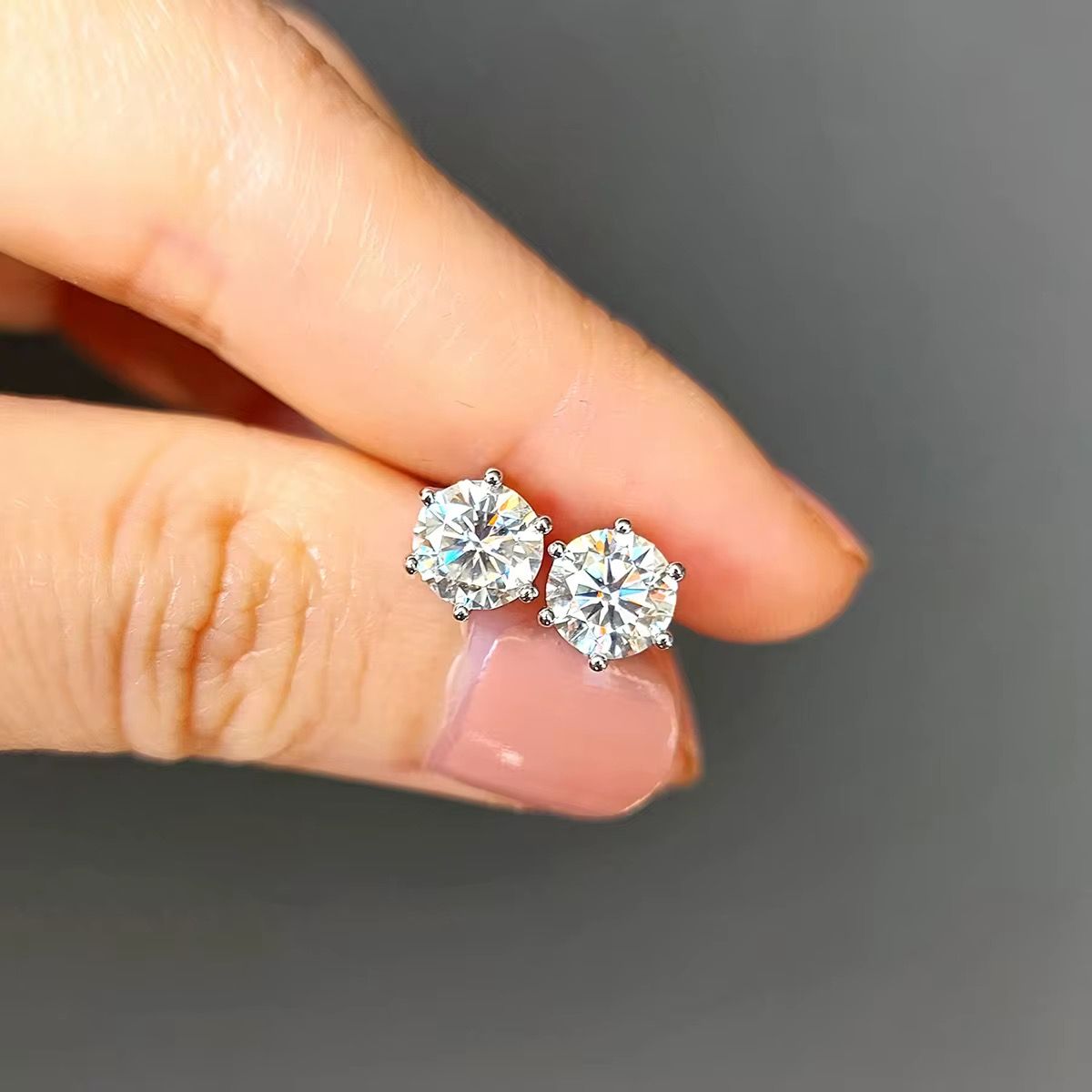 RAERAE Diamond Earrings_10