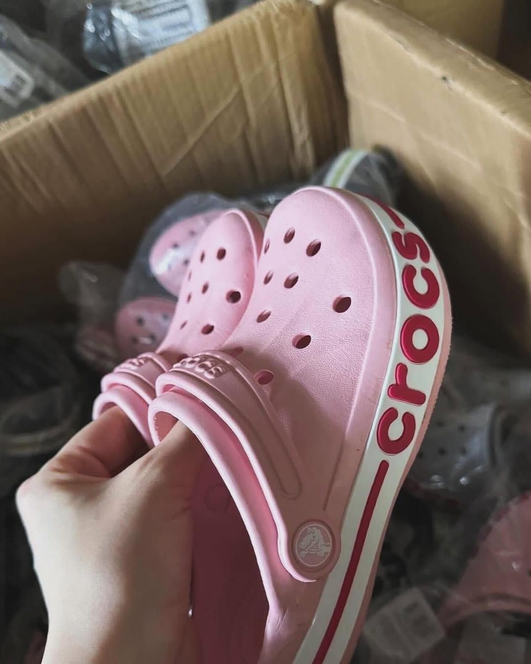 Crocs Paletten zu verkaufen!_2