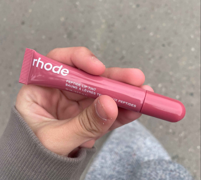 Rhode lab boyogi, tusi ozgartirilgan, suyuq, lab uchun tint Peptide Lip Tint, home_3