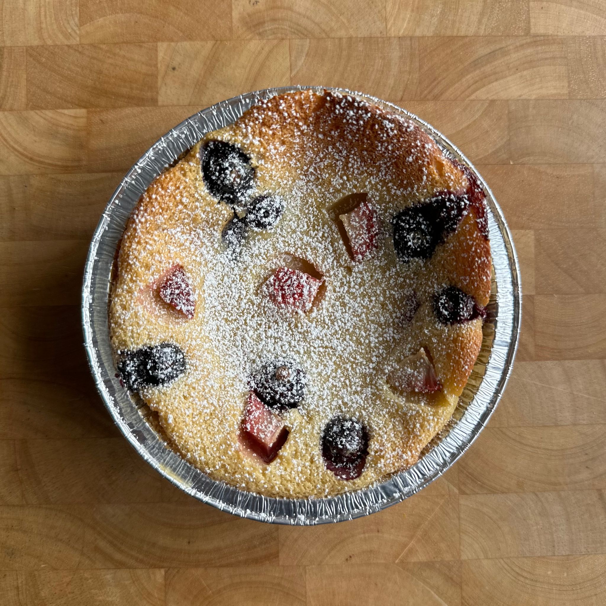 Clafoutis aux fraises & bleuets_0