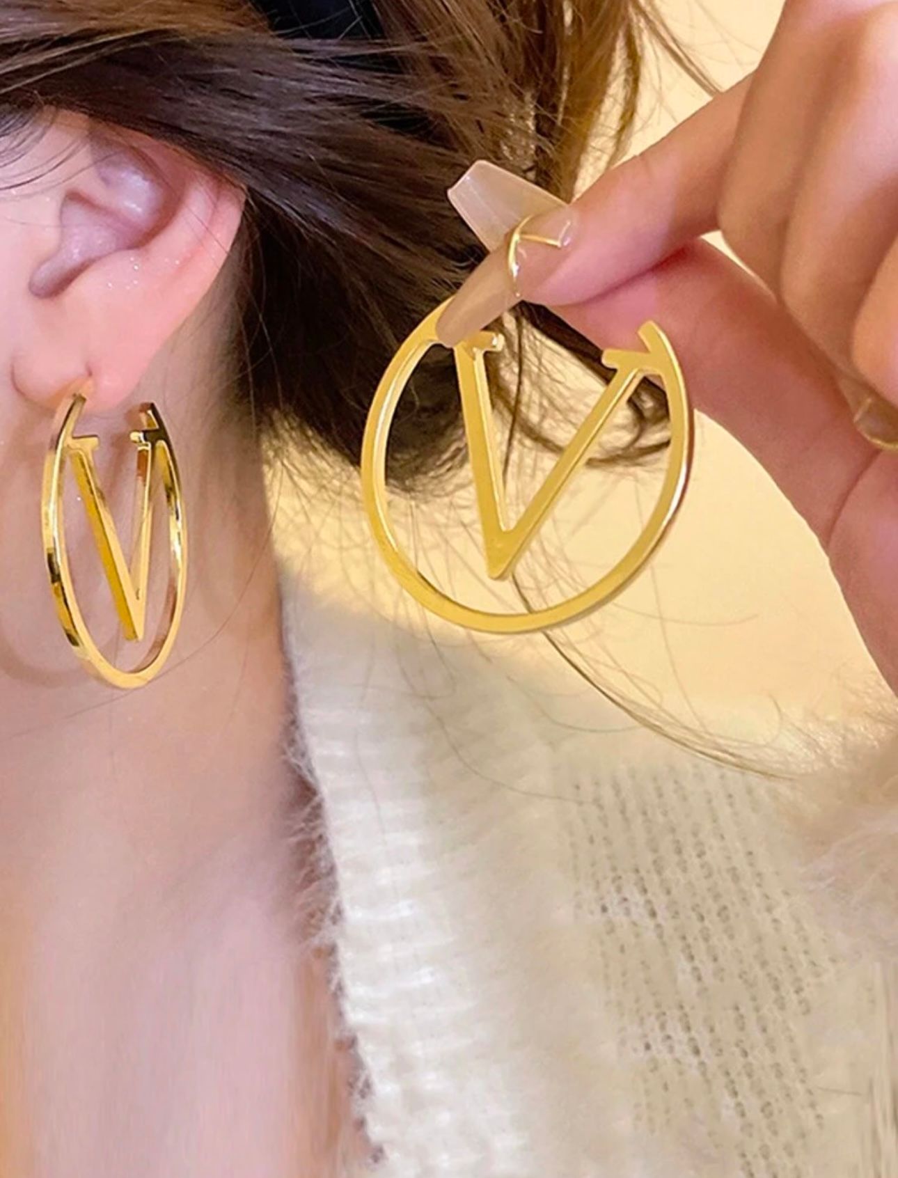 V Shaped Earrings _0