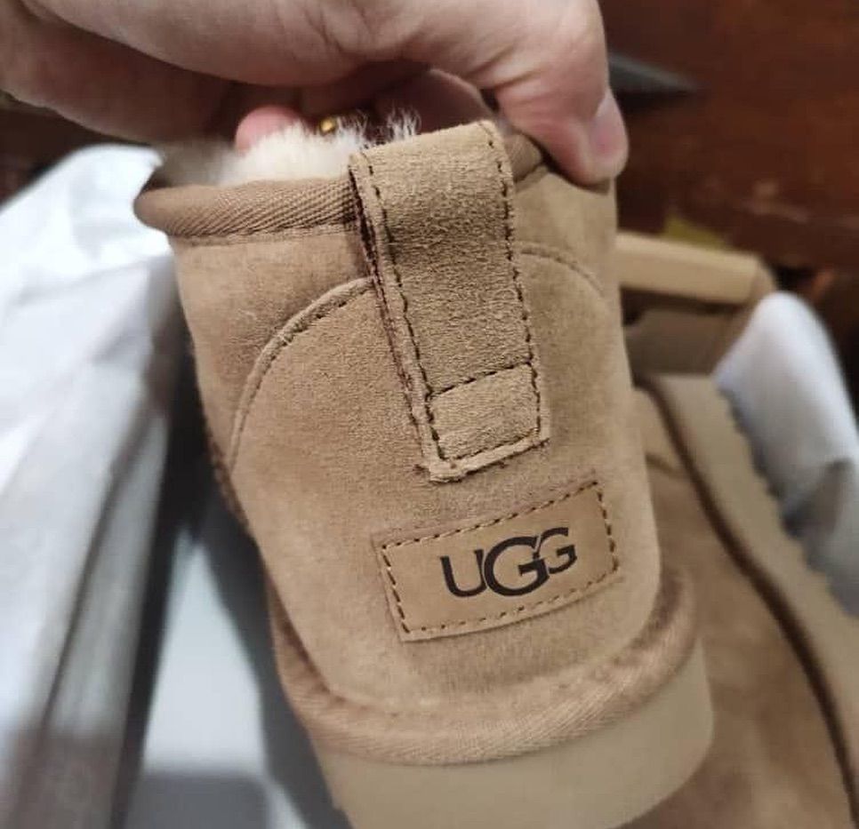 UGG Schuhe Palette - Nur 700 Euro! 👢✨_0