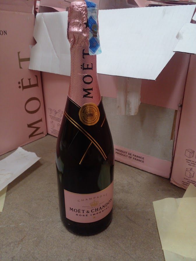 Moet Chandon Rose Imperial Champagne 750Ml_0