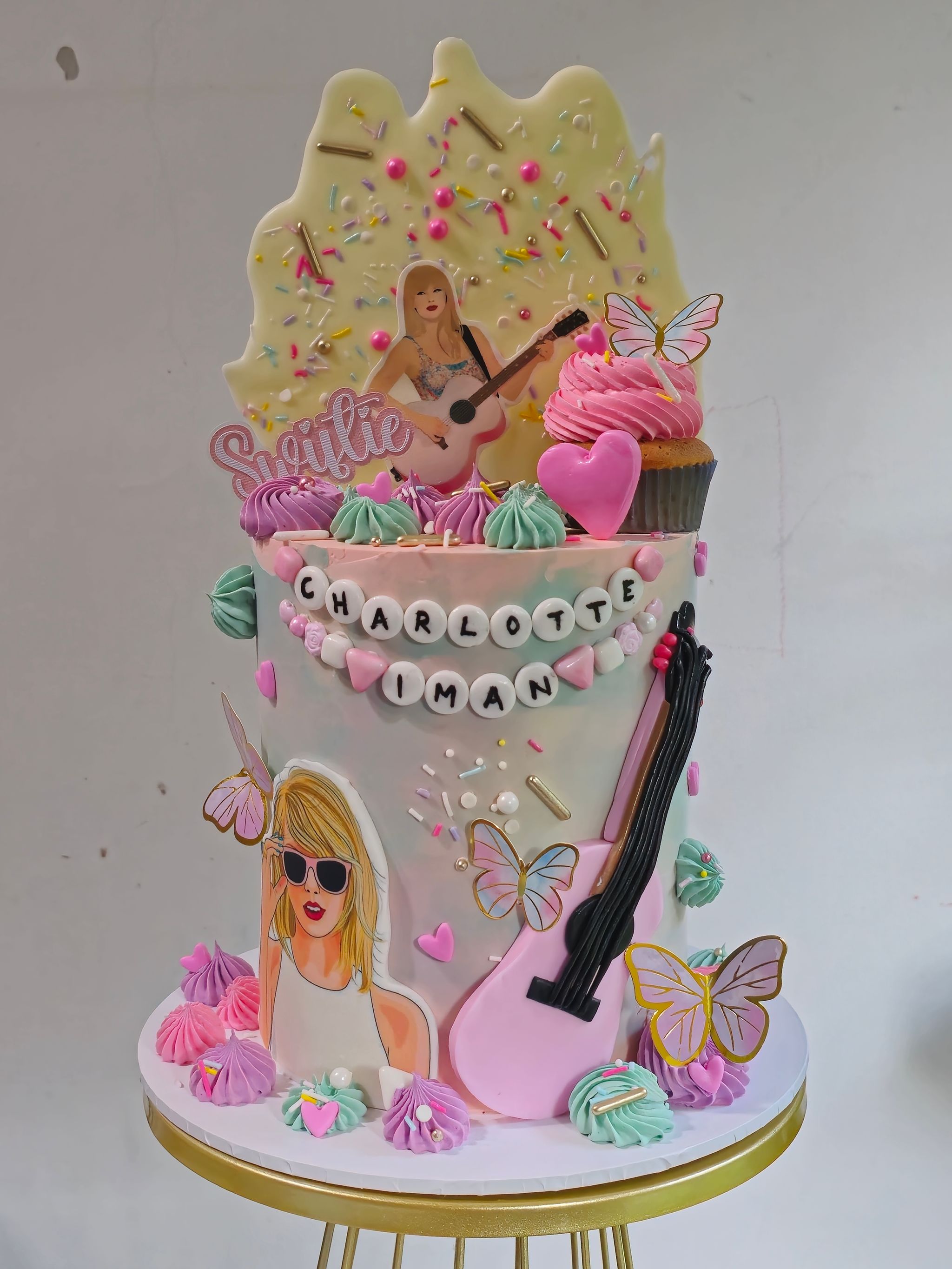 Taylor swift inspired cake_0