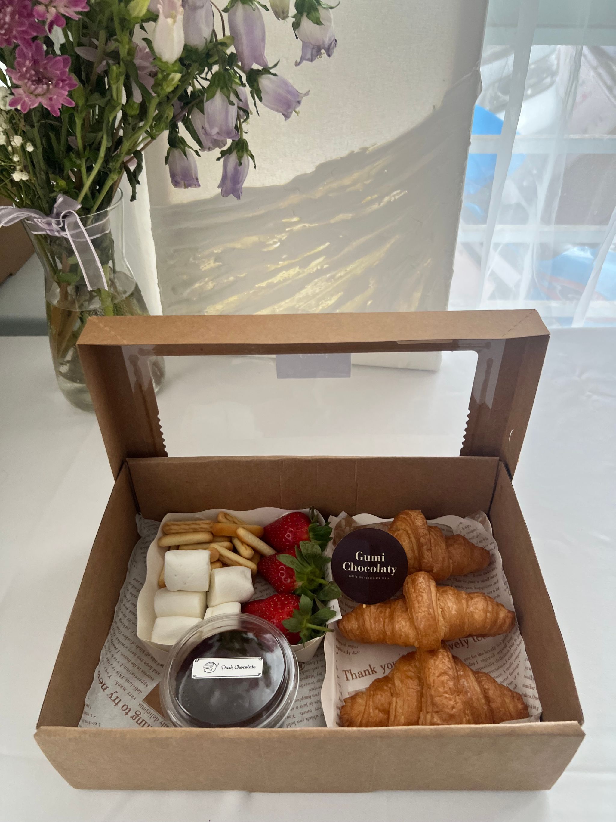 Small Snack Treats Box_3