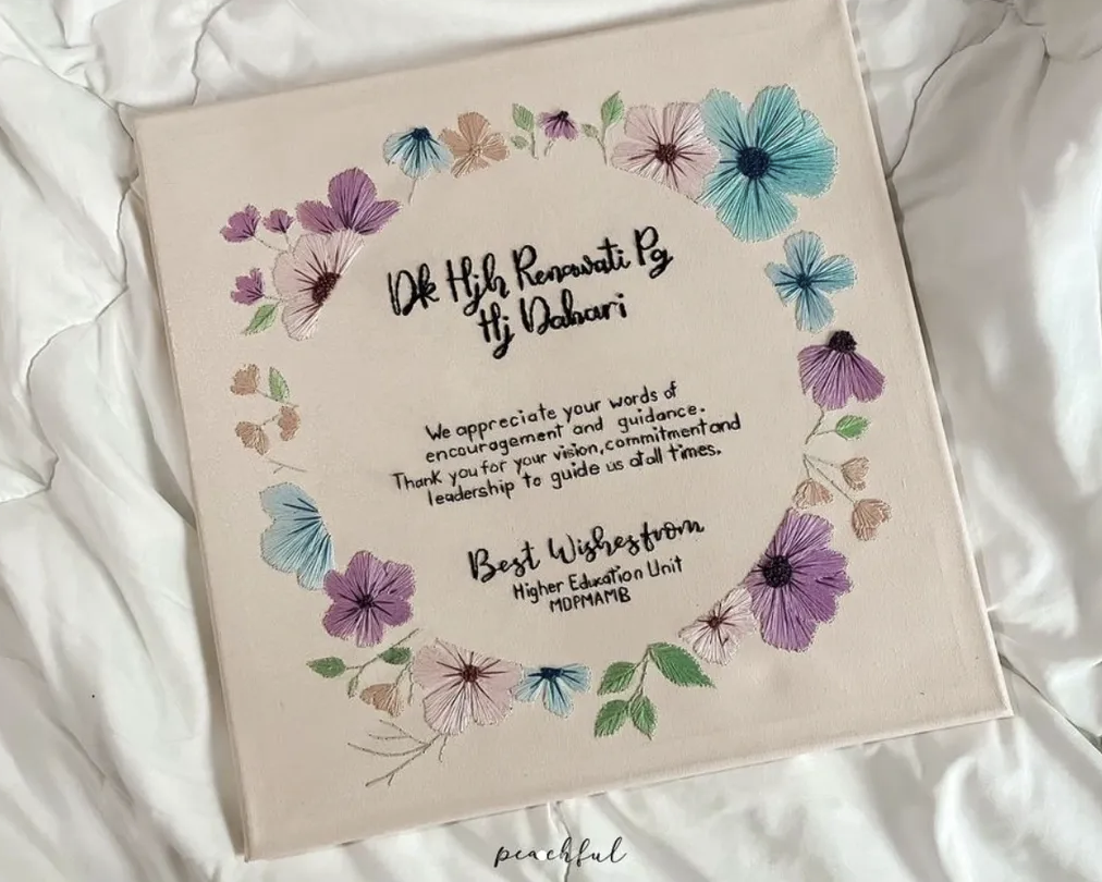 Embroidery on Canvas_0