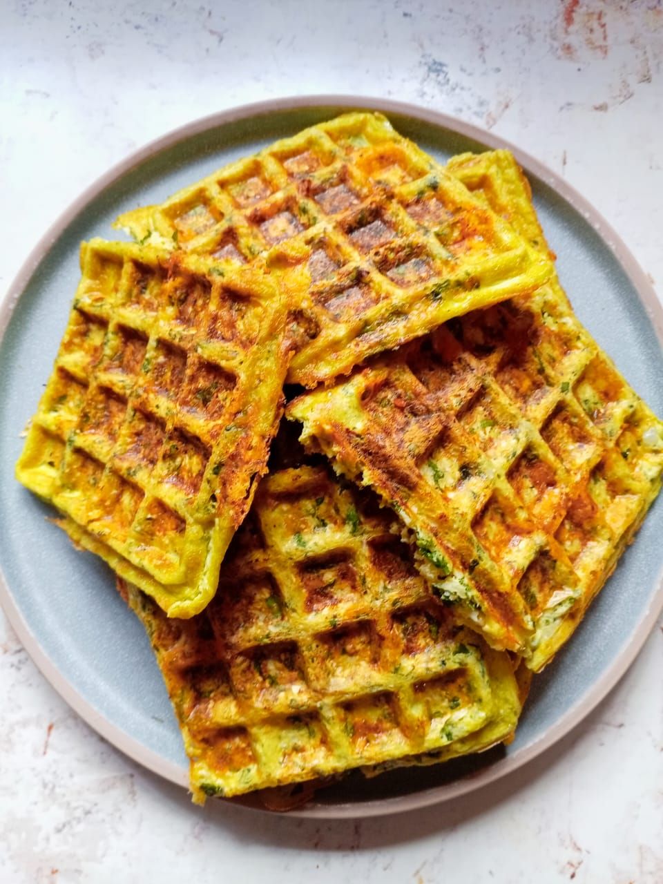 Cheesy Cauliflower Rice and Cheese Waffles_0