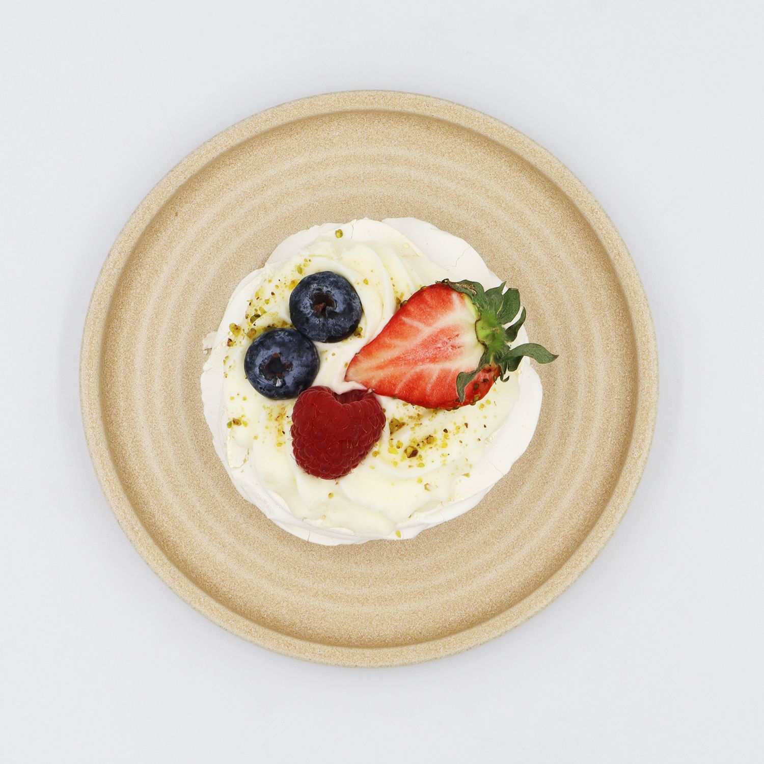 Pavlova Dessert_0