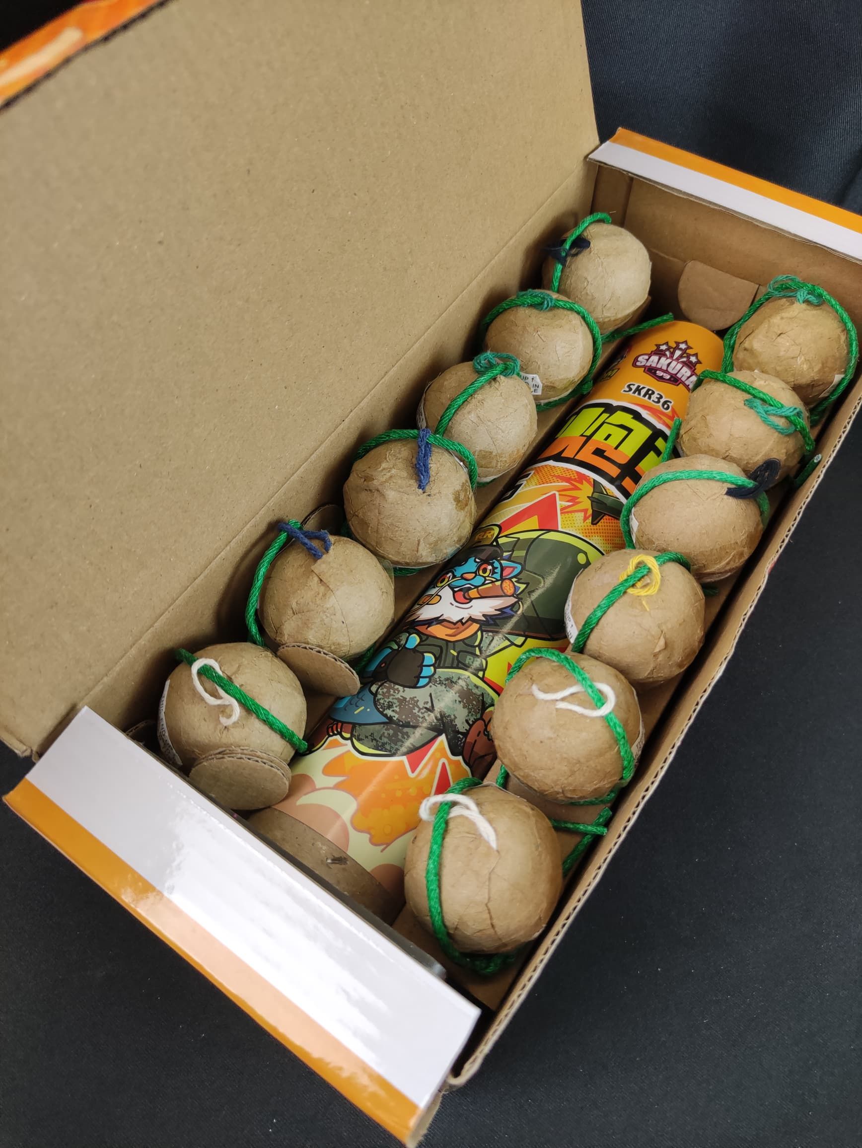 R64 Banana Hujan (Besar) - 12pcs_1