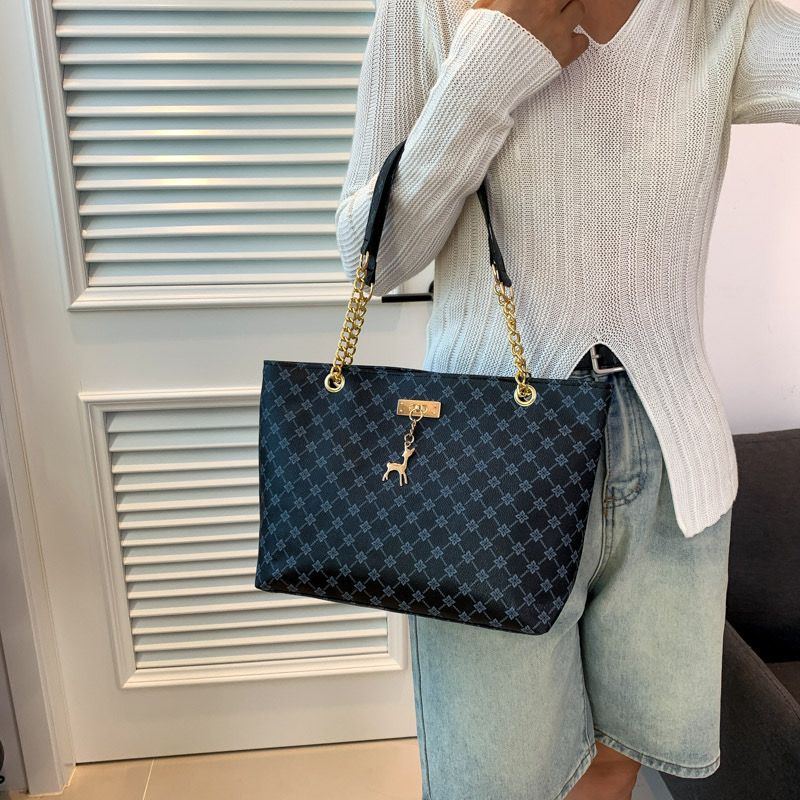 Simple lady bag 4,500 usafiri tu_3