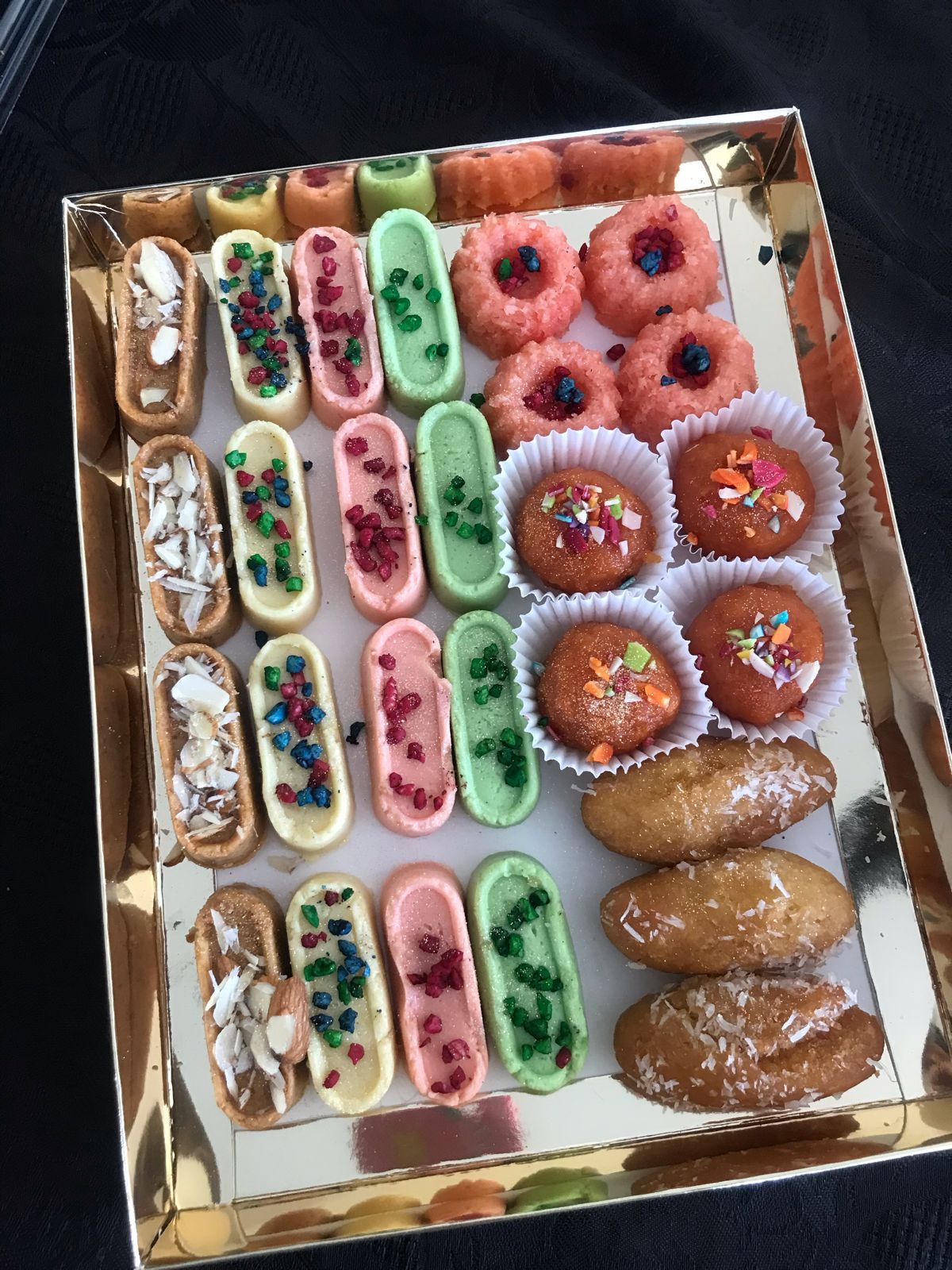 Assorted Sweetmeats Mixed (Mithai) 27 pieces_0