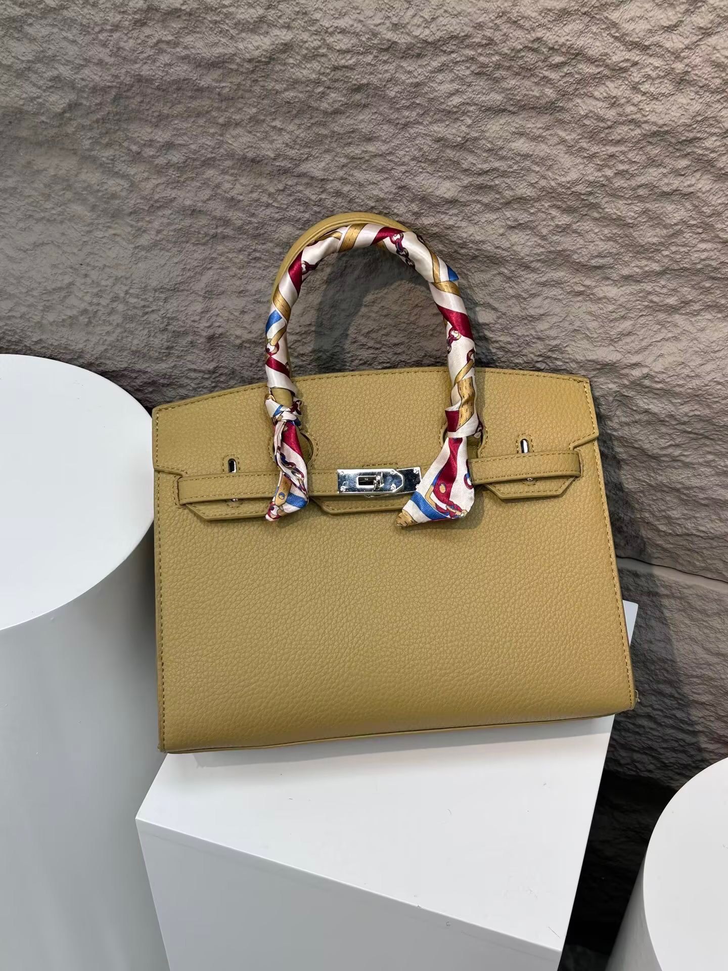 Classic bag 25000 usafiri tu_7