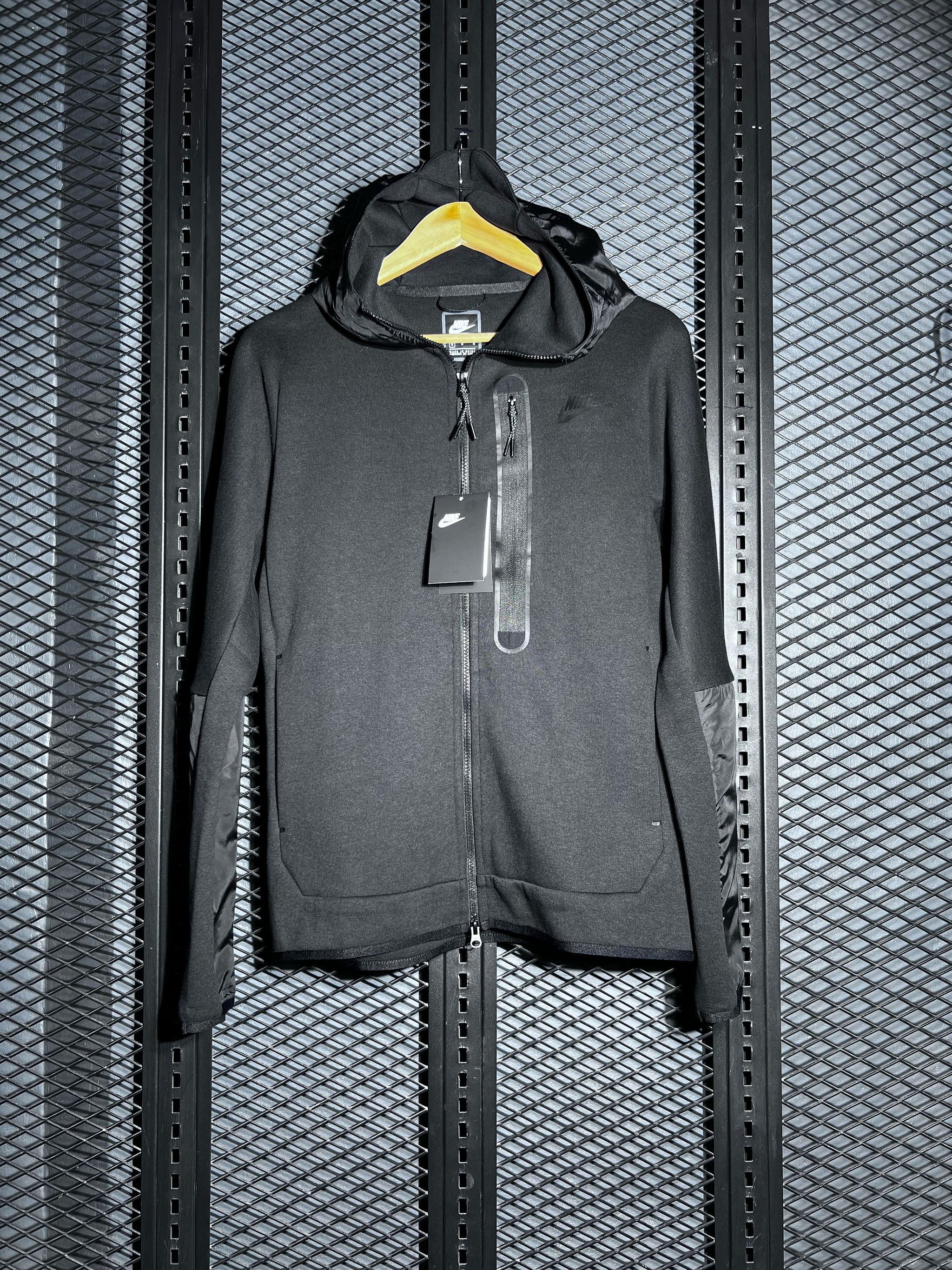 Nike Premium Dri-FIT Jacket – Stay Cool & Stylish 🏃‍♂️🔥_3