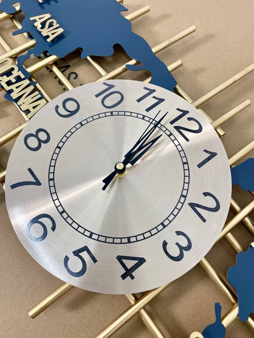 CLOCK IRON WALL DECORATION A2115_4