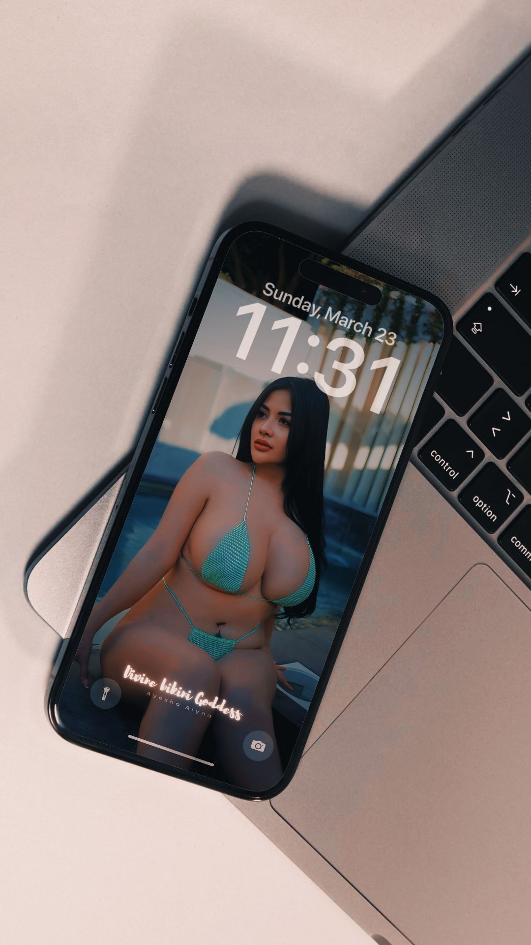 Bikini Goddess | WALLPAPER | 4K/UHD_0