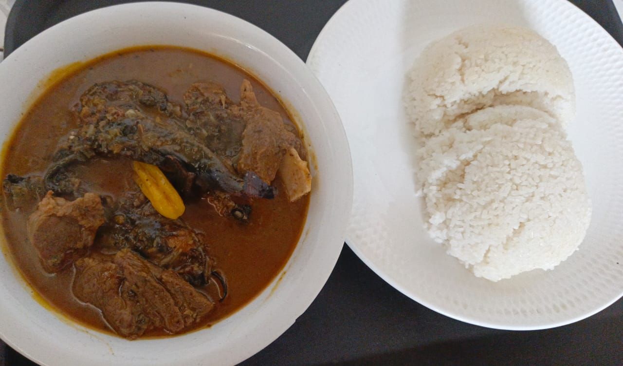Sauce djougble avec foutou _0