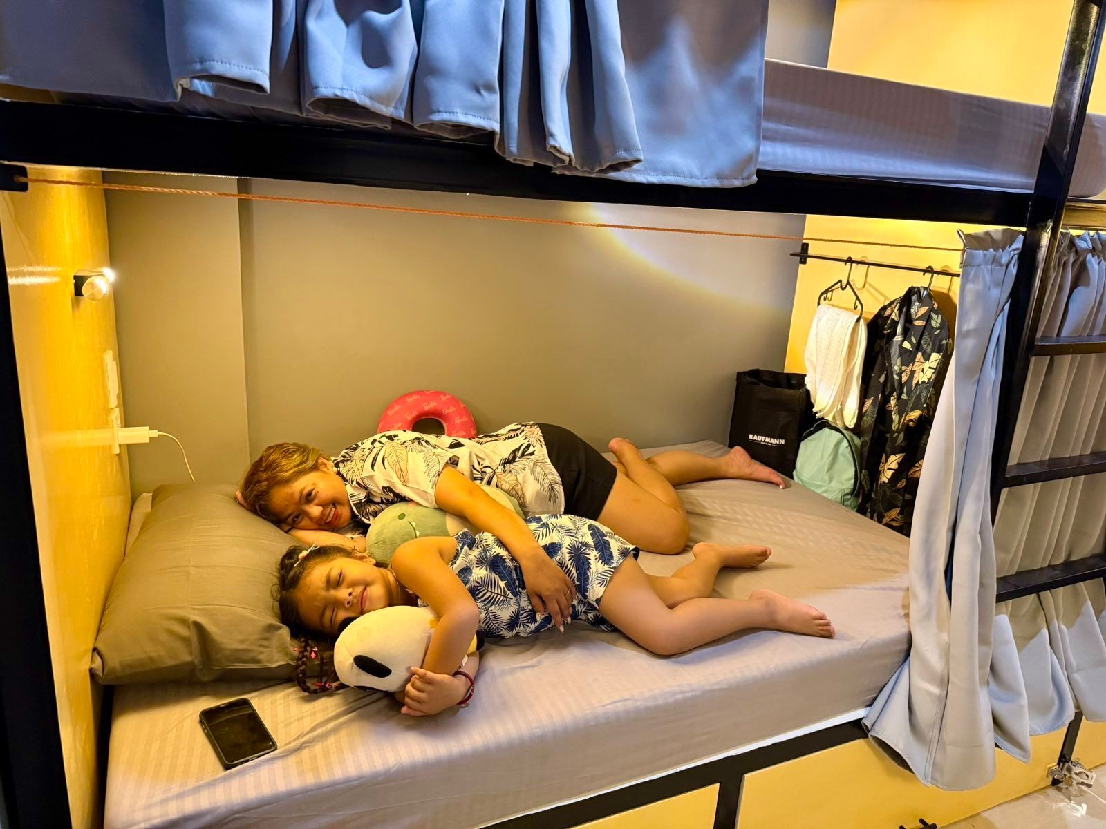 Double Bed |  All Genders | 1 pax 👤_1