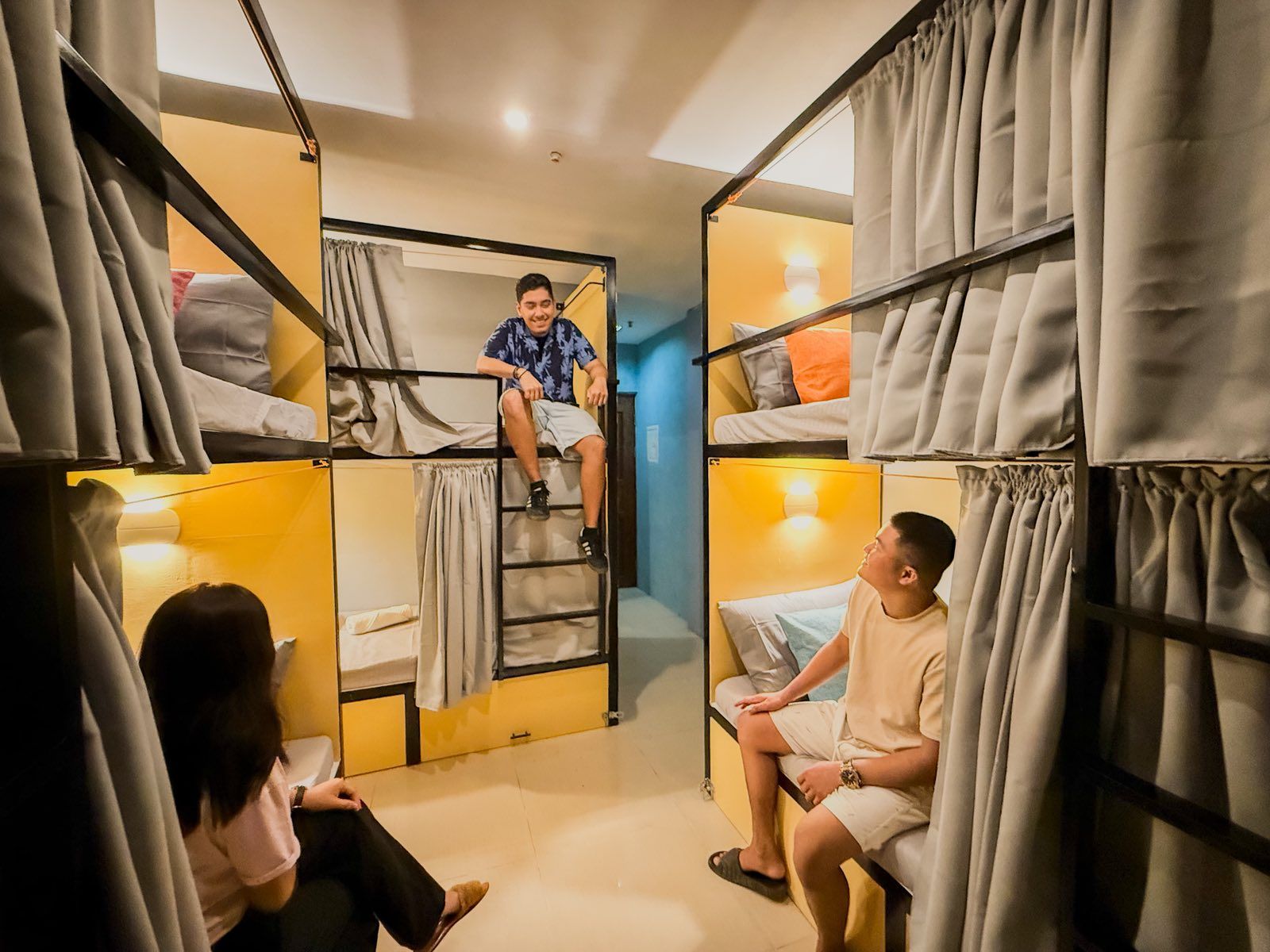 Single Bed | All Genders 👤_0