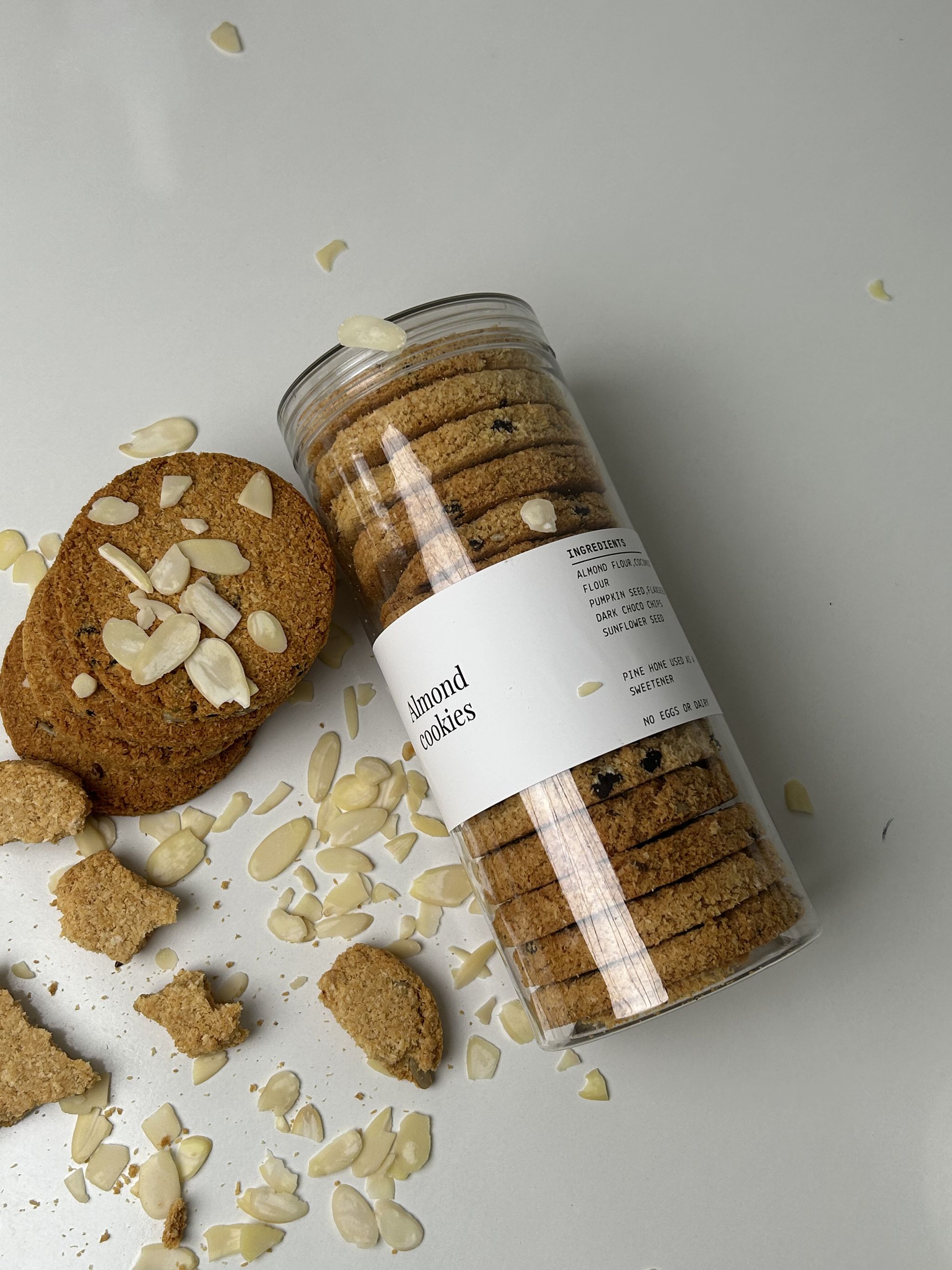 Almond Cookies (18 Pieces) _4