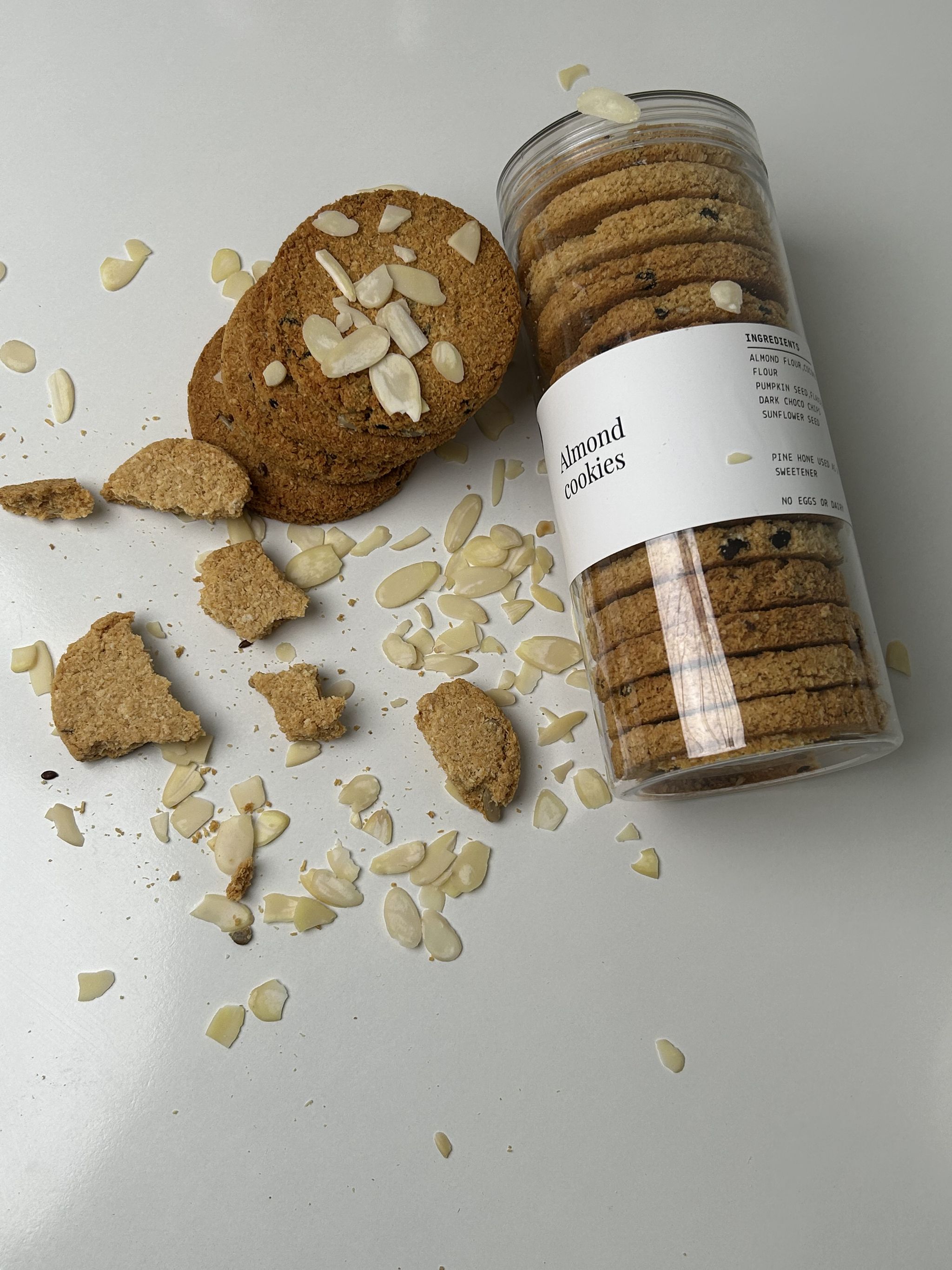 Almond Cookies (18 Pieces) _3