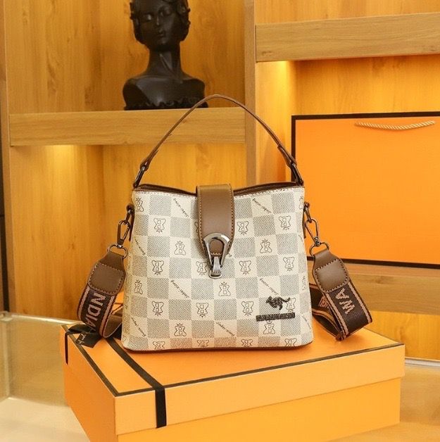 Lady bag 12500 usafiri tu_2