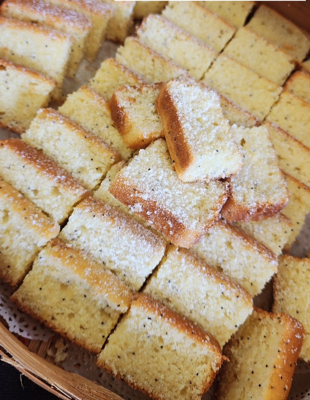 Lemonade poppy seed slice  Cake 1kg _0