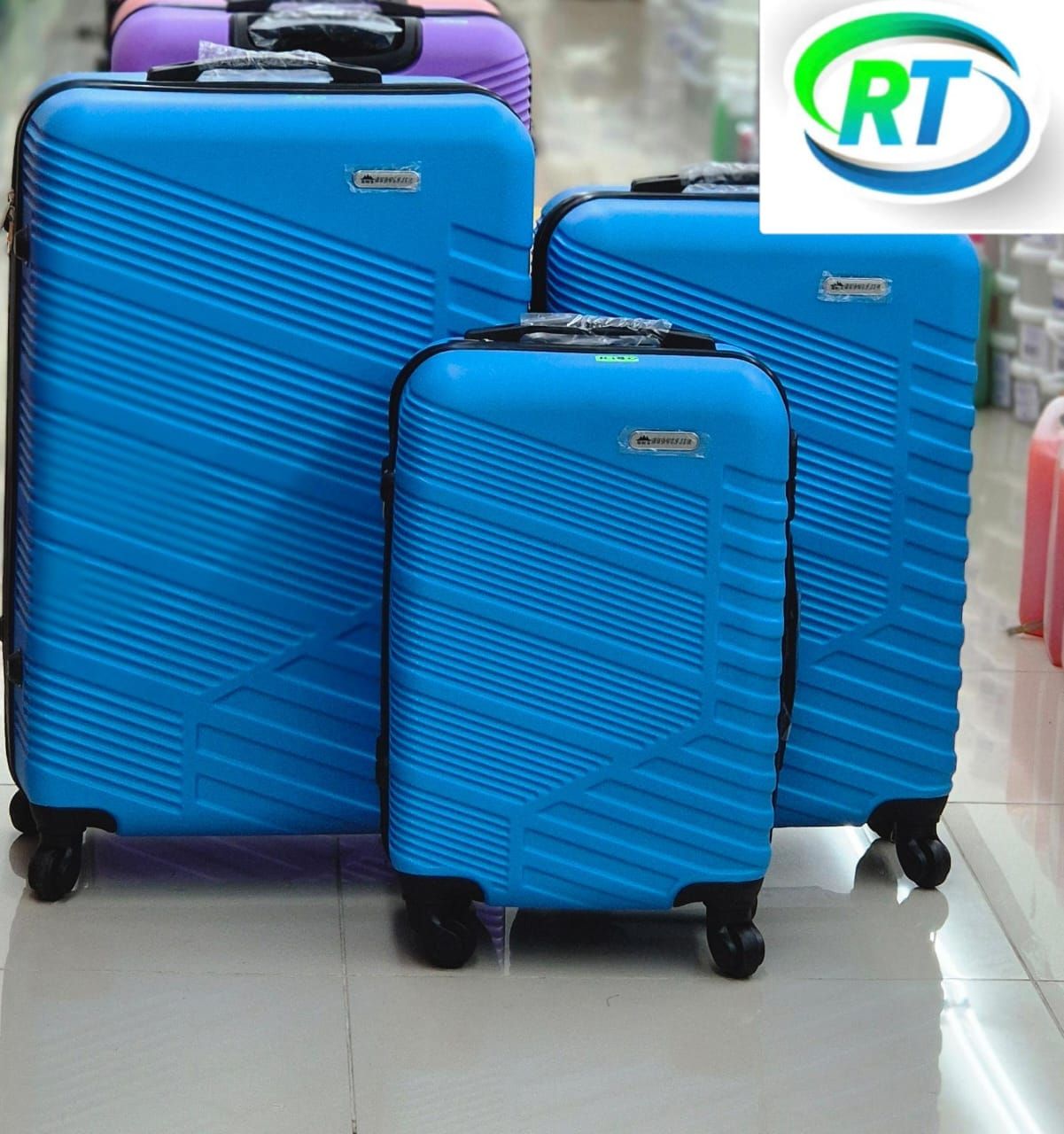 Hard Shell Travel Luggage – Built for Every Journey 🧳✈️_2