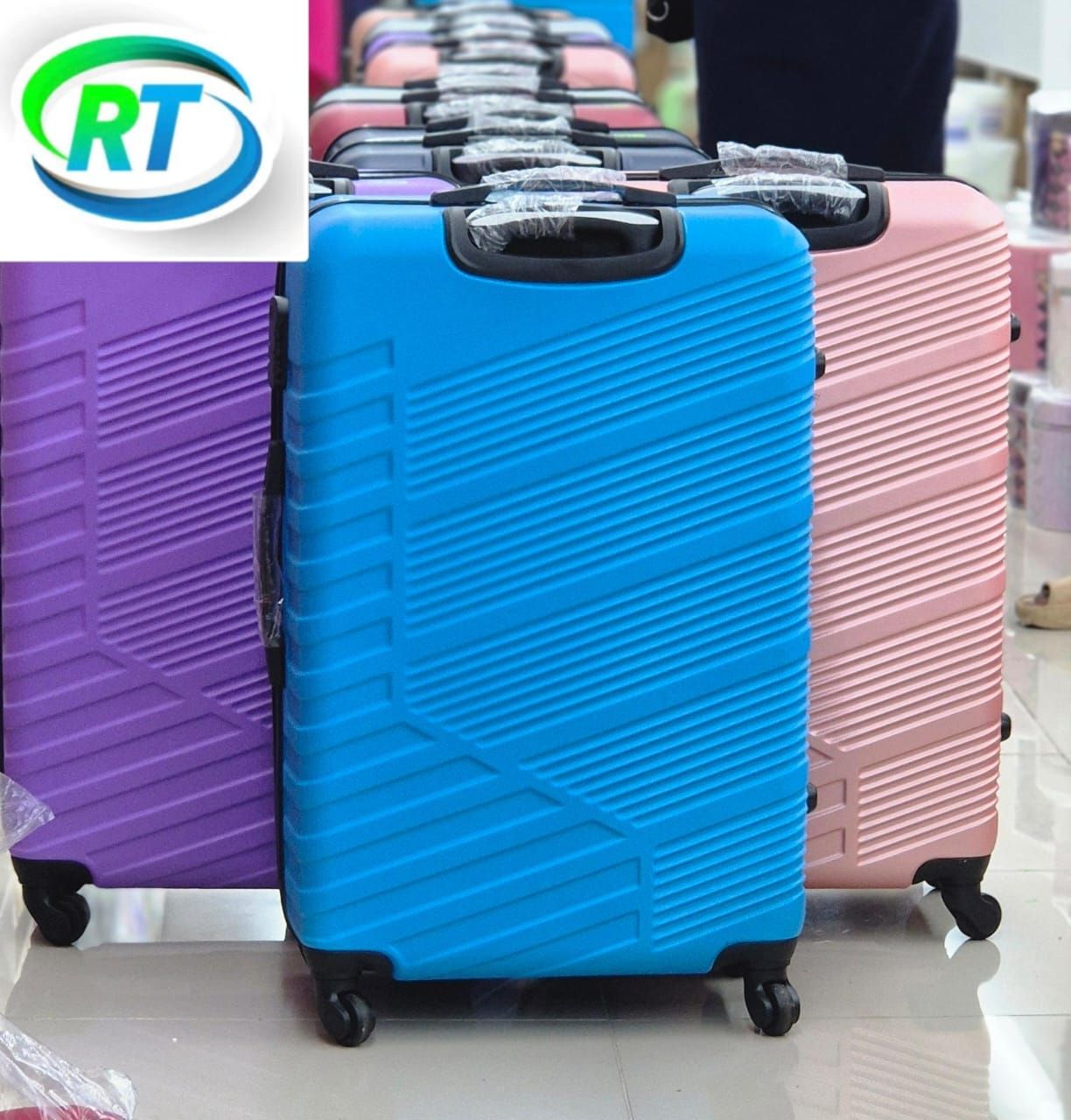 Hard Shell Travel Luggage – Built for Every Journey 🧳✈️_6