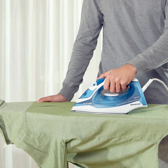 STEAM IRON -TAURUS- BALTIC 220-240W_3