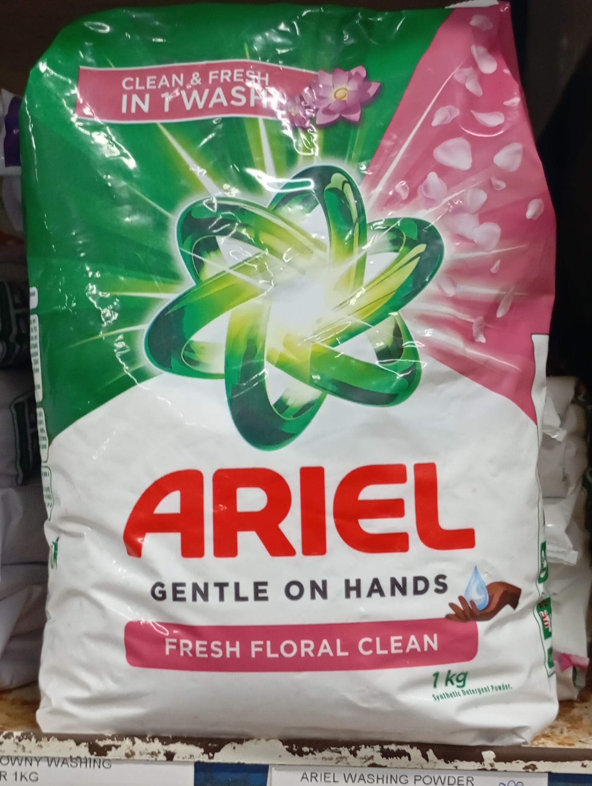 ARIEL WASHING POWDER 1KG_1