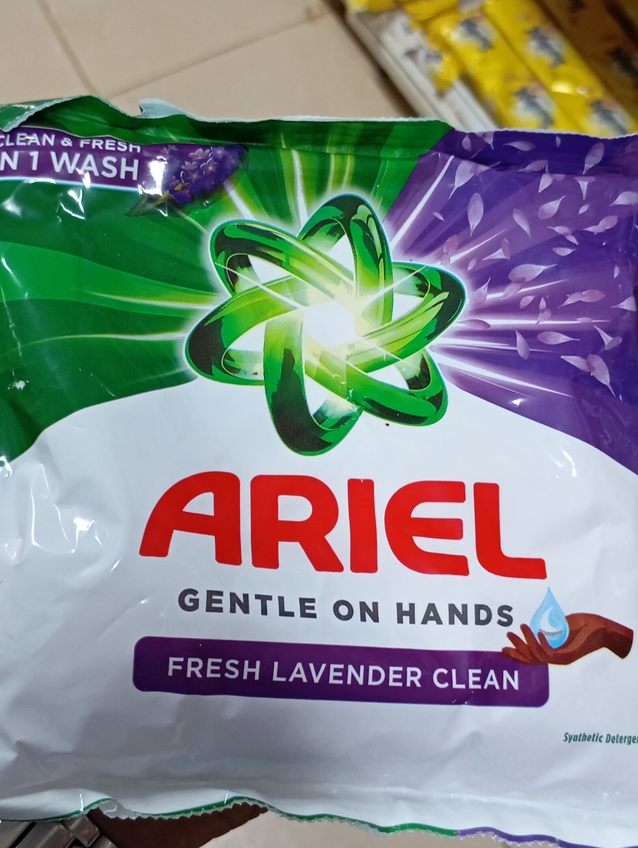 ARIEL WASHING POWDER SACHET 200GM_1