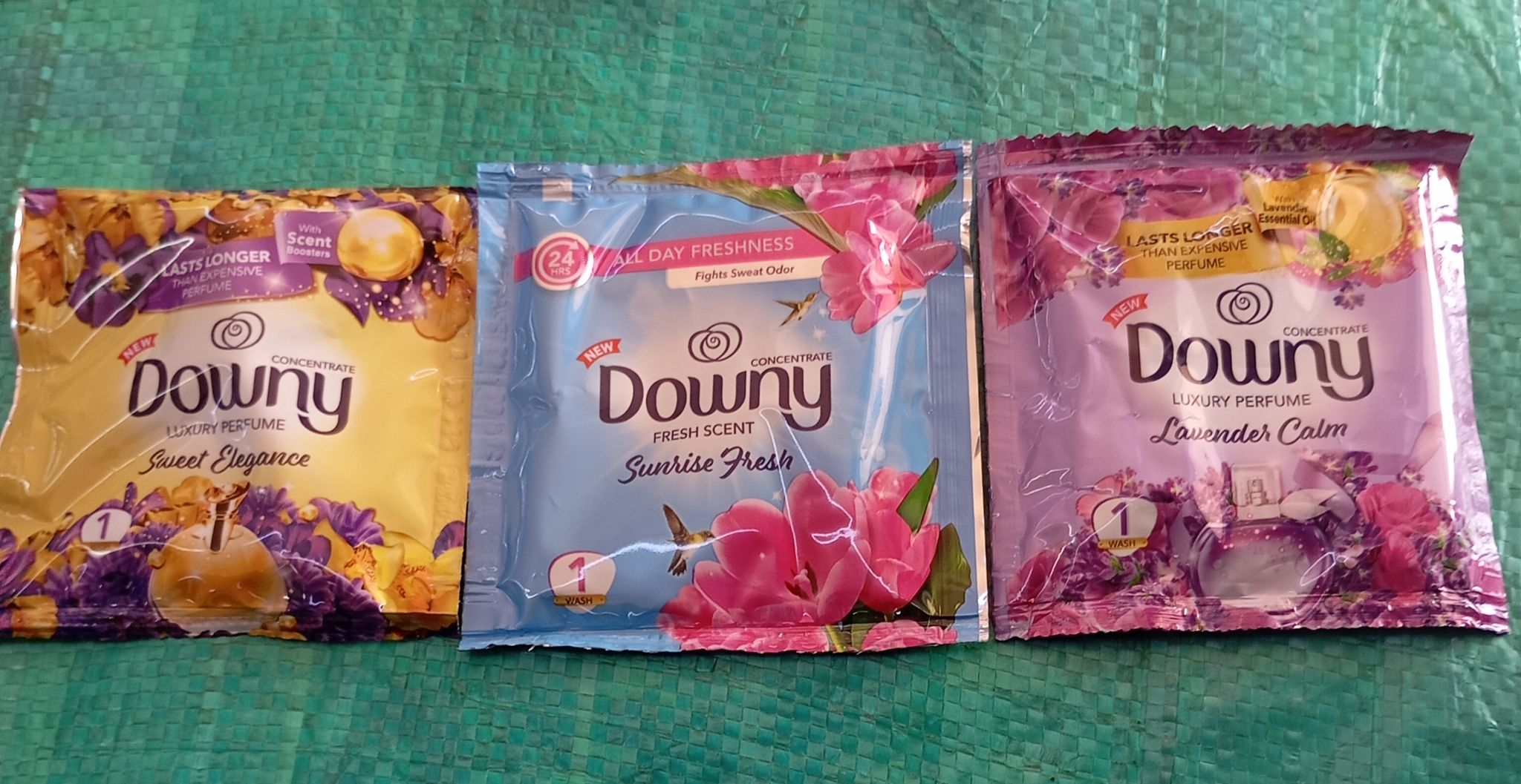 DOWNY FABRIC FRESHENER 20ml_0